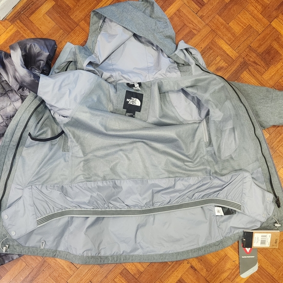 The North Face ThermoBall Eco Snow Triclimate 3-in-1 Jacket - Women's - Picture 6 of 7
